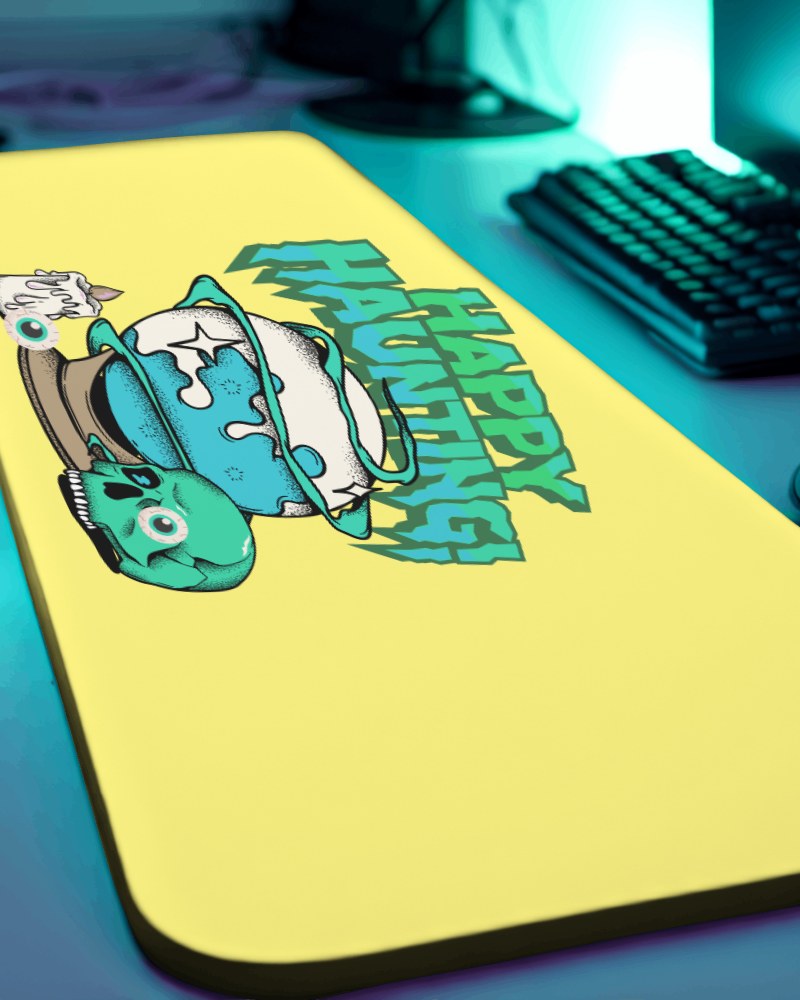 Slant Gaming Pad Having Pc In Front