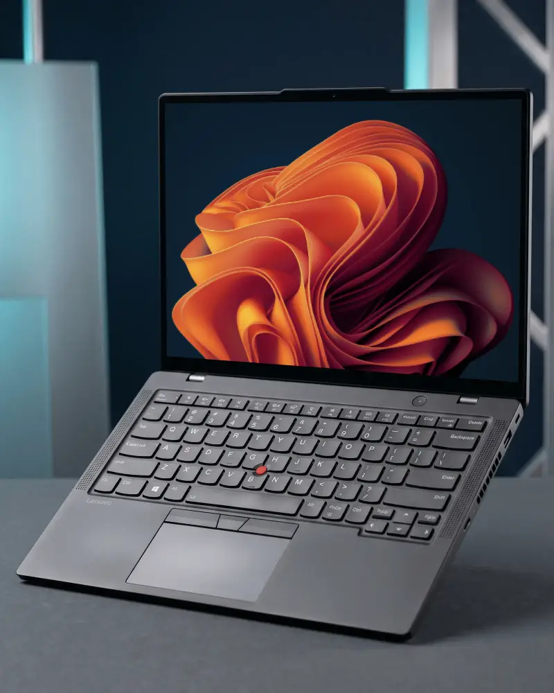 High Performance Lenovo Laptop With Full Keyboard And Touchpad Ideal For Professional Use