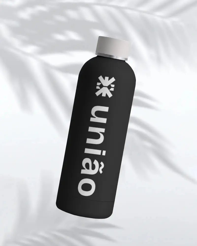 Minimalist Portable Bottle Mockup For Lifestyle Brands And Hydration Product Promotion
