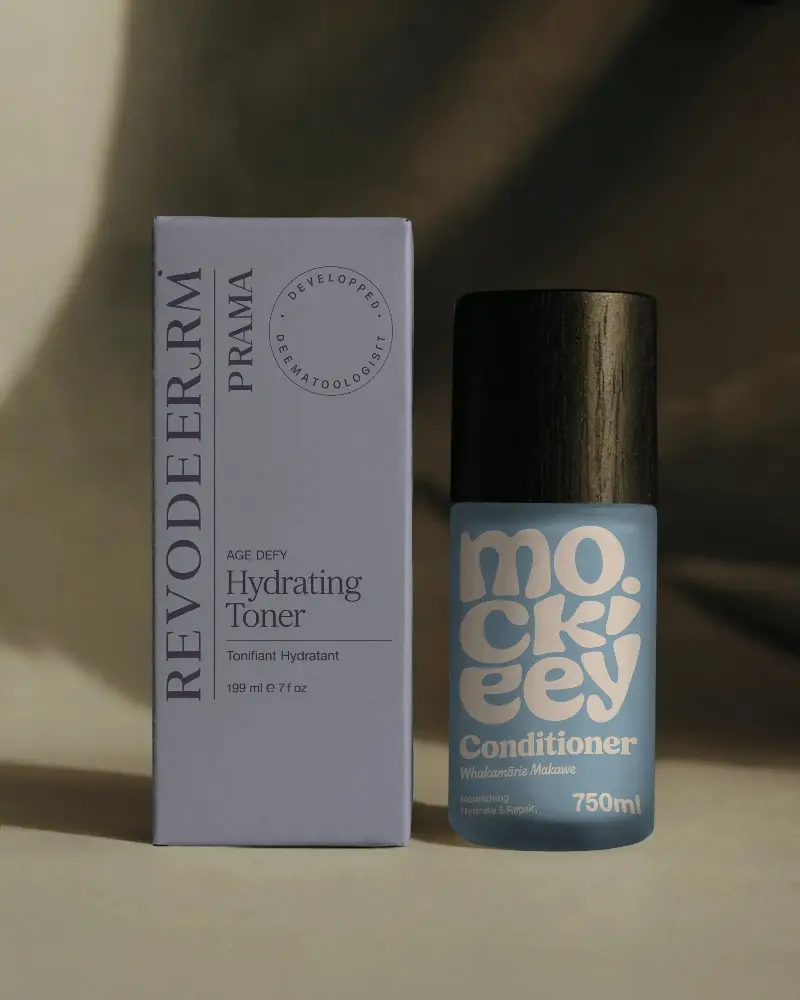 Luxury Cosmetic Packaging Mockup Set In Modern Glass Bottle With Natural Wood Closure And Box