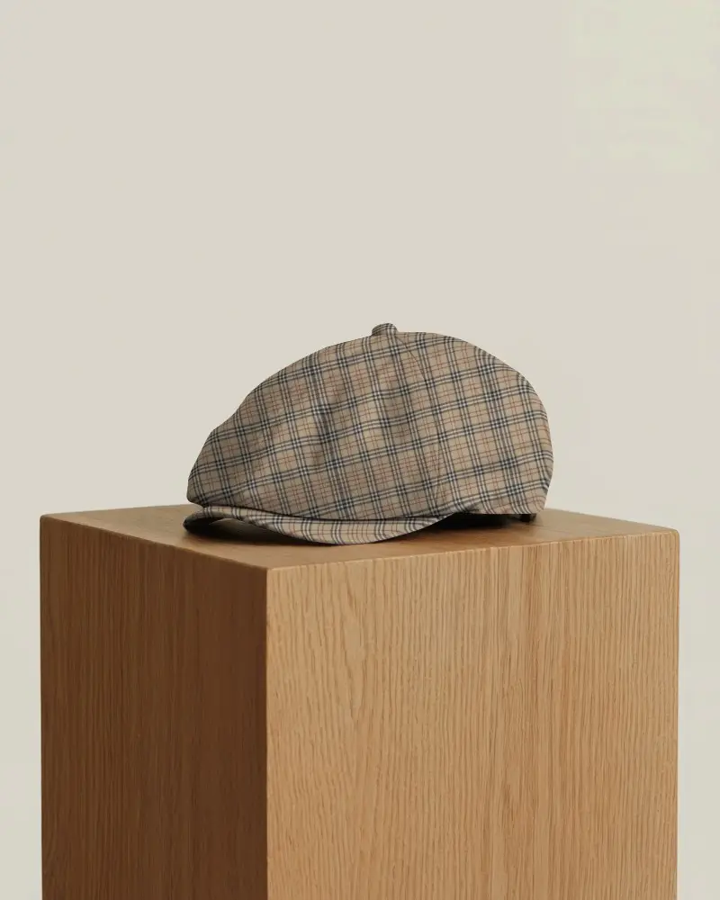 Stylish Vintage Inspired Flat Cap For Modern Casual Outfits With Soft Fabric Design