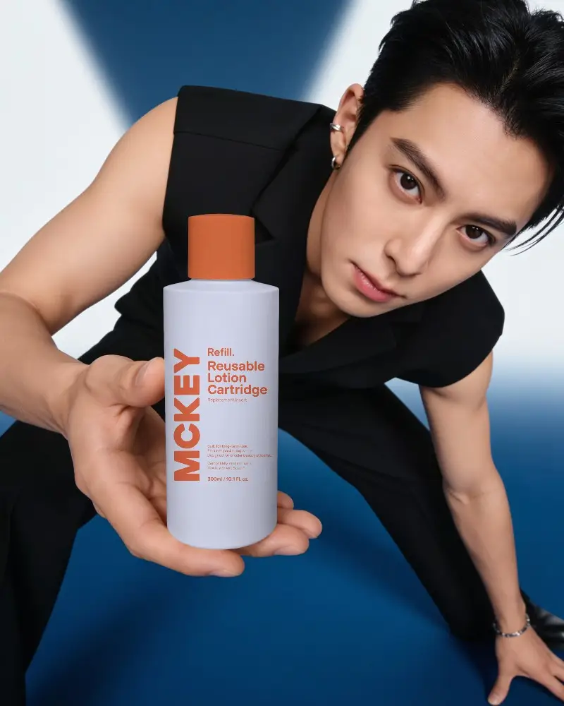 Sleek Cosmetic Bottle Mockup For Skin Care Product Promotion And Brand Marketing Ideas