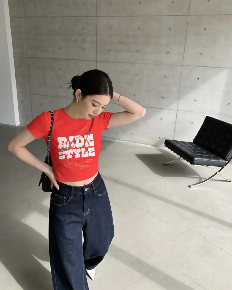Stylish Short Sleeve Crop Top Mockup For Fashion Brands And Modern Wardrobes In Studio Setting