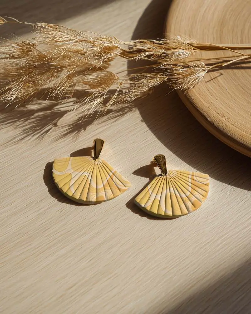 Trendy Lightweight Earrings With Unique Pleated Pattern Ideal For Fashionable Outfits 0161