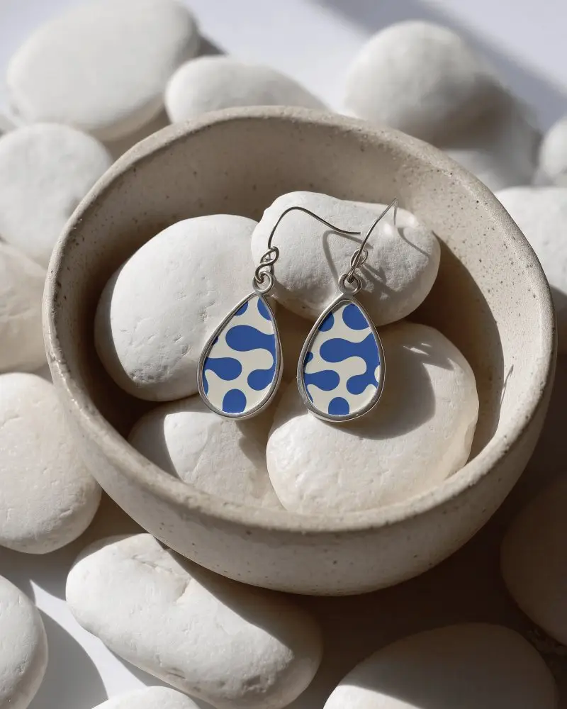 Minimalist Earring Mockup In Natural Stone Bowl For Creative Jewelry Promotion