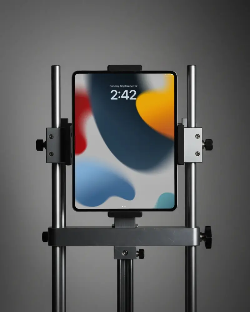 High Quality Ipad Pro Mockup Vertical Stand For Business And Marketing Use