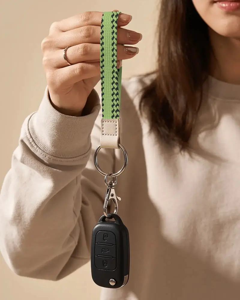 High Quality Durable Lanyard With Metal Clip Ideal For Keys And Access Card Holders