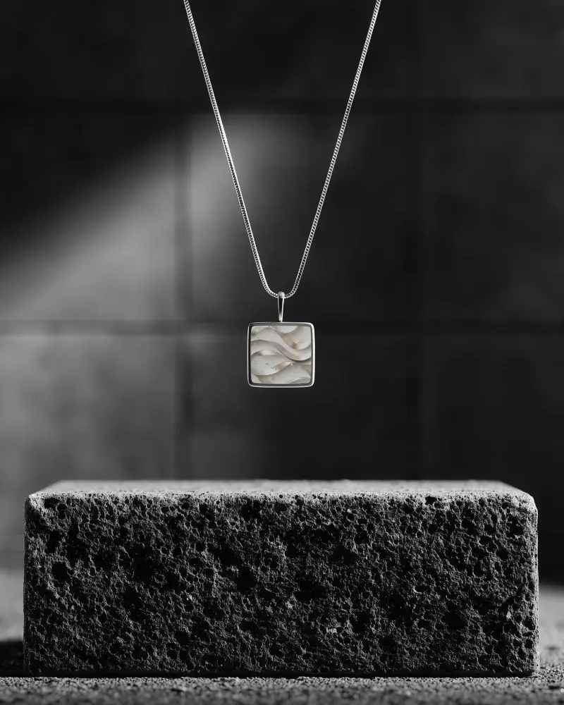 Square Pendant Necklace With Delicate Chain For Modern Elegant Accessories Showcase