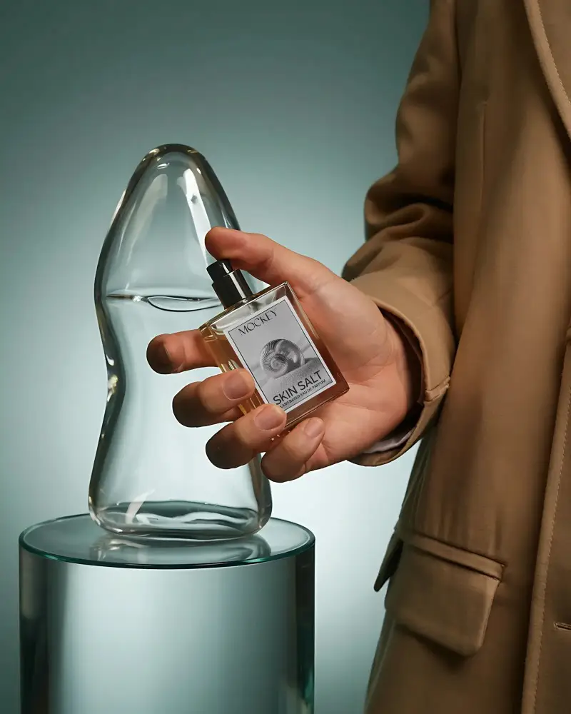 Modern Minimalist Perfume Bottle Mockup For Luxury Fragrance Brand Presentation