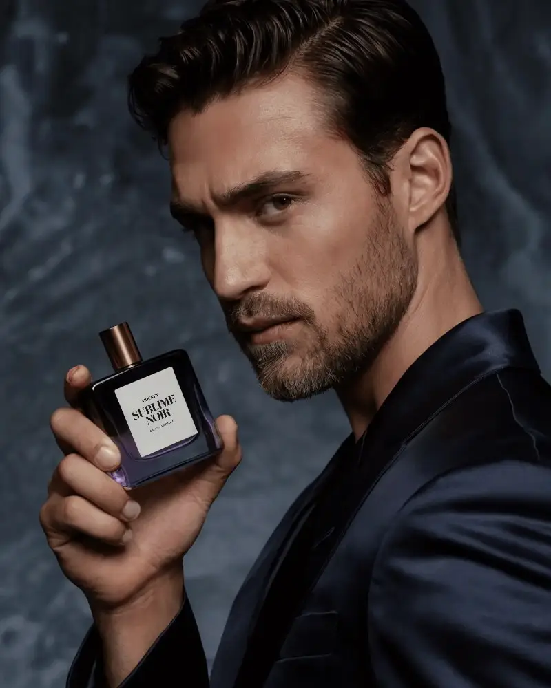Sophisticated Masculine Perfume Mockup For Brand Promotions And Marketing Use
