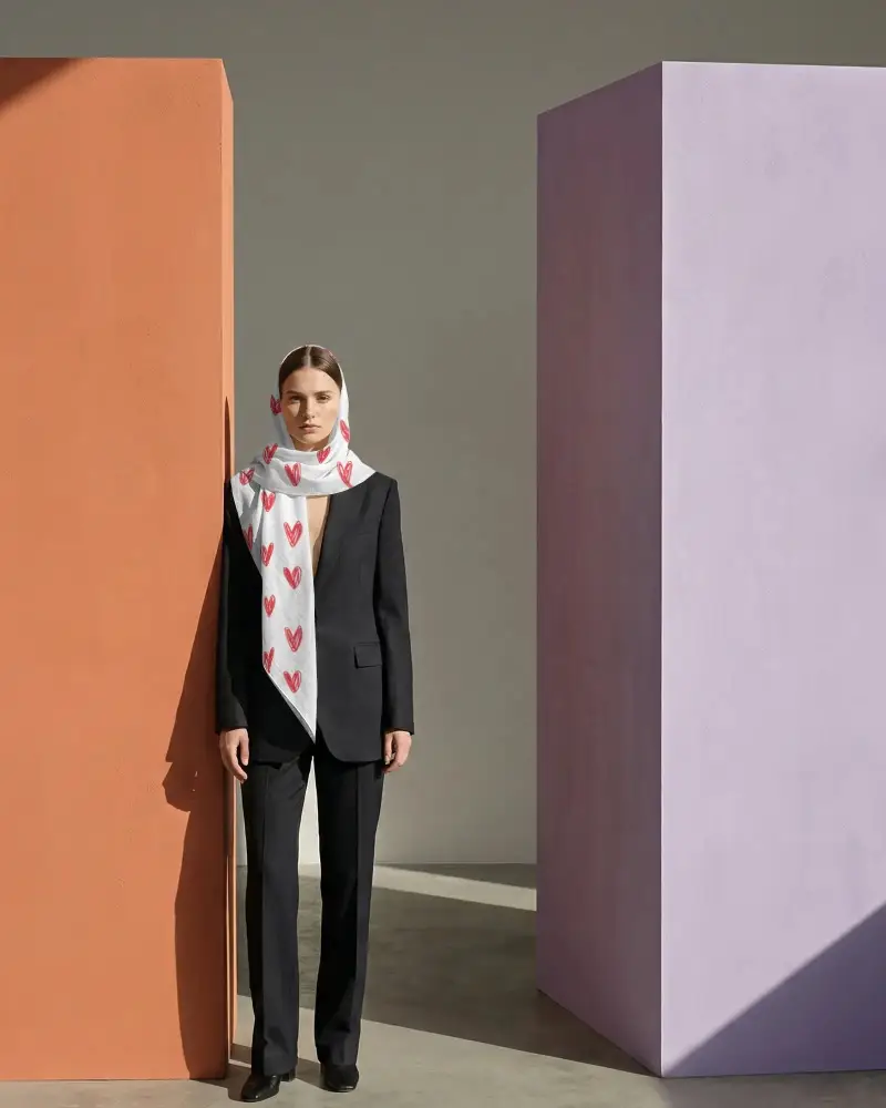 Elegant Minimalist Scarf Mockup For Fashion Branding And Luxury Accessories Presentation