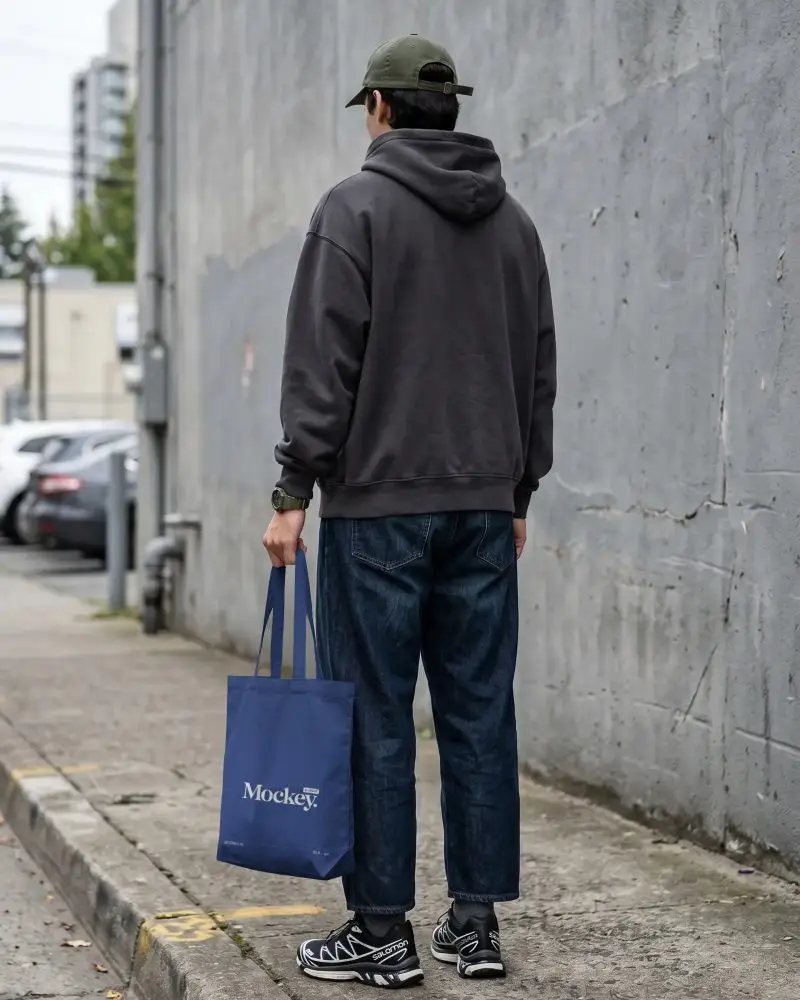 Urban Casual Street Style Tote Bag Mockup For Fashion Retail Promotion And Brand Marketing