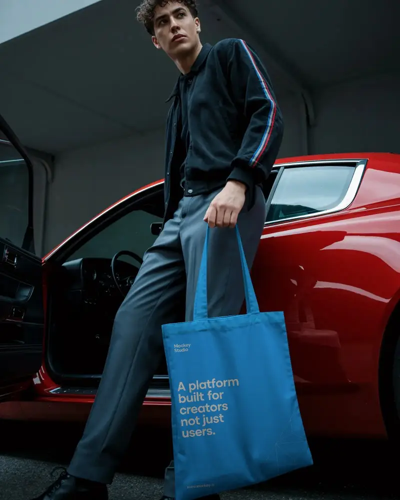 Urban Style Tote Bag Mockup For Modern Fashion Accessory Branding And Promotion