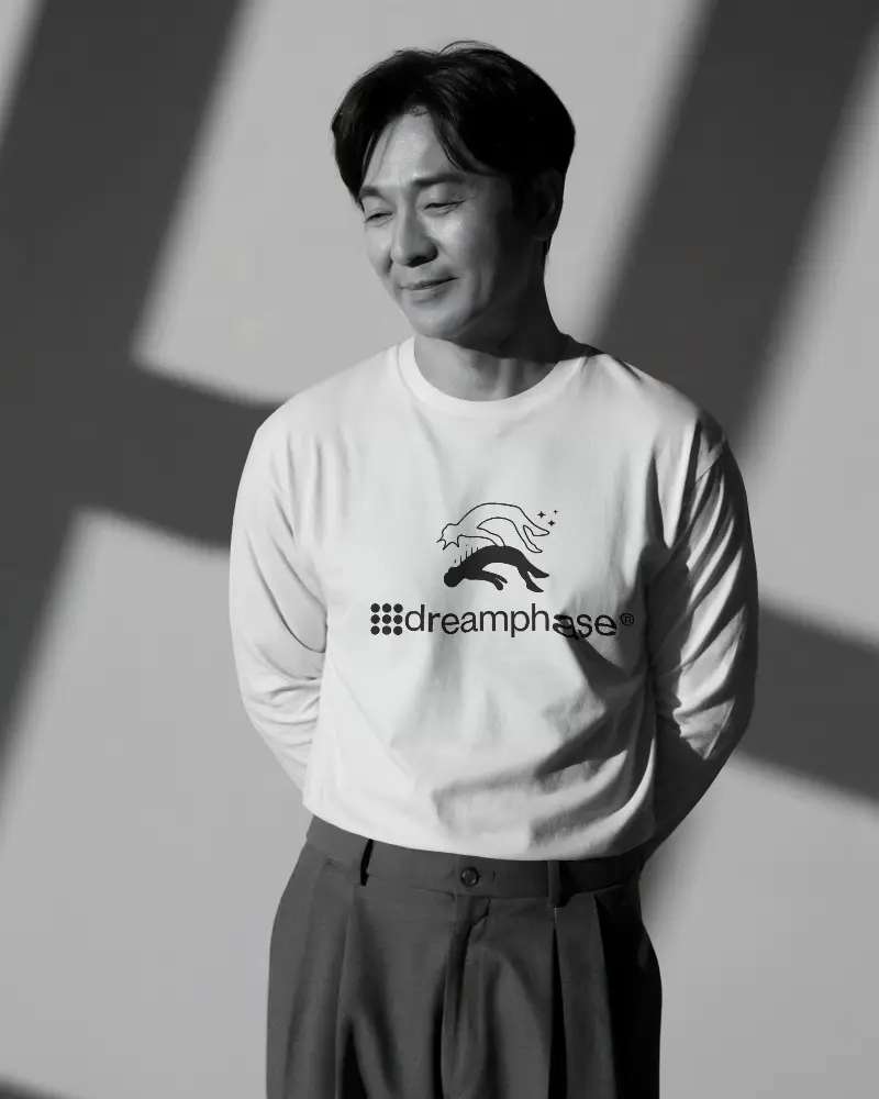 Classic Long Sleeve T Shirt Mockup For Men Fashionable Comfortable Casual Style Wear