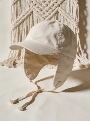 Replace the cap while maintaining the consistency and the structure