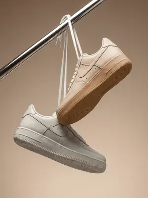 Replace the shoes while maintaining the consistency and the structure