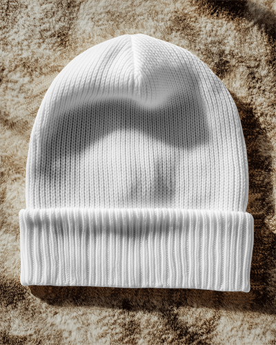 statement-love-beanie-mockup-urban-style