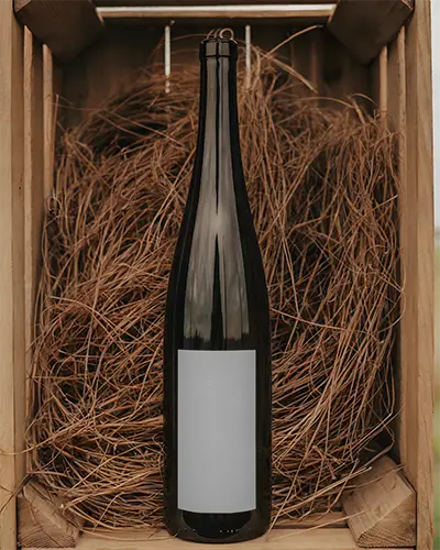elegant-wine-bottle-mockup-in-wooden-crate-with-natural-straw-packaging-design-template