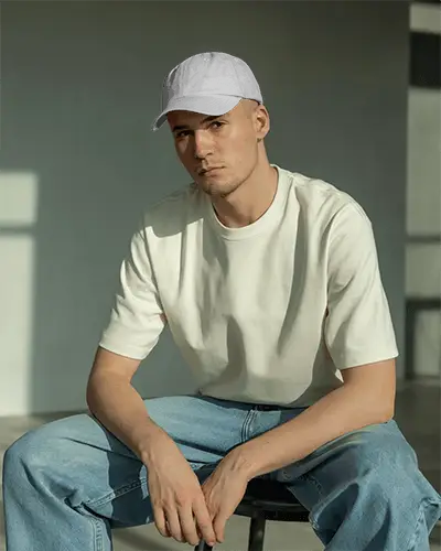 Casual Stylish Cap Mockup For Men Showcasing Minimalist Headwear Fashion Accessory