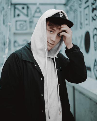 Hoodie Mockup Of A Man Wearing Jacket