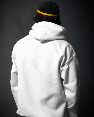 Hoodie Mockup Of Man With Black And Yellow Hat