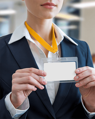 ding-badge-with-yellow-lanyard-clear-and-corporate-setting-060