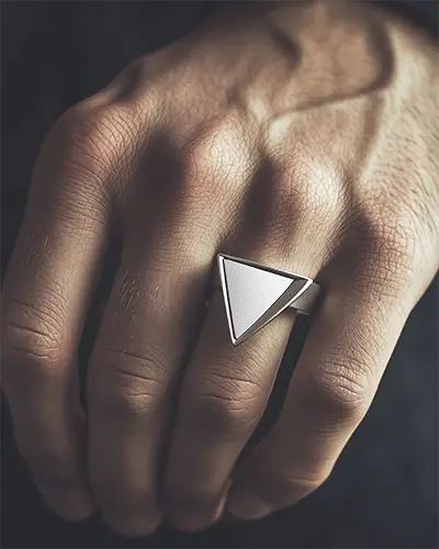 modern-ring-mockup-on-male-hand-stylish-angle-bold-aesthetic-with-moody-light-and-texture