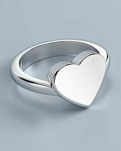 modern-unisex-heart-mockup-signet-ring-perfect-for-personalized-fashion-statement-or-gift-ideas