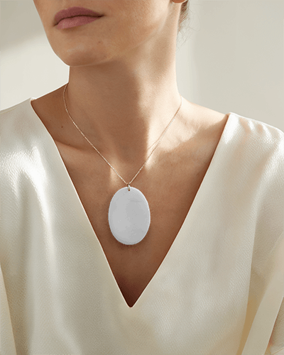 Soft Natural Lighting Necklace Mockup On Female Model Wearing White Textured Dress Minimalist And Elegant Jewelry Design 037