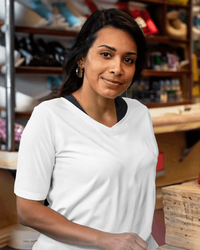 Tshirt Mockup Of Lady In A Store