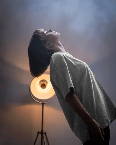 relaxed-modern-casual-oversized-tshirt-mockup-in-studio-lighting-for-branding