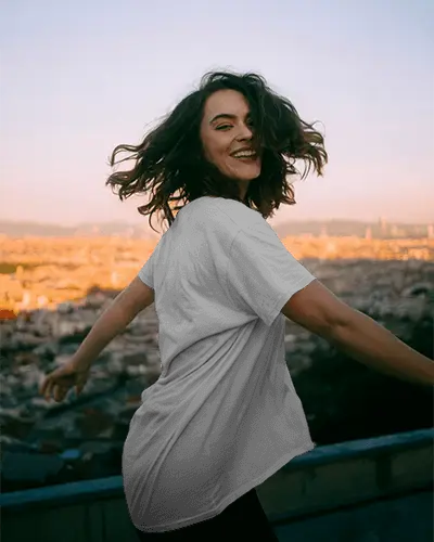 carefree-woman-enjoying-outdoor-tshirt-mockup-fashion-lifestyle-casual-wear-for-everyday-activity