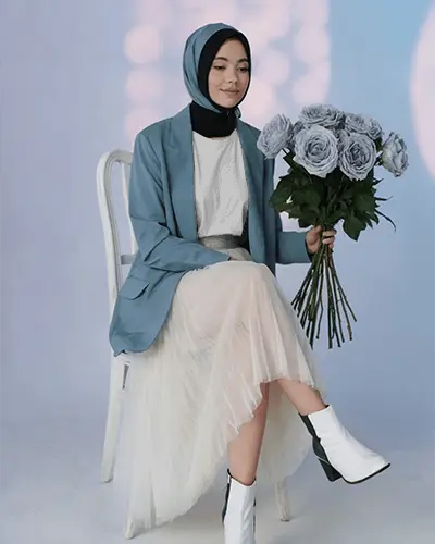 Modern Fashionable Ladies Tshirt Mockup For Ecommerce Websites And Online Stores