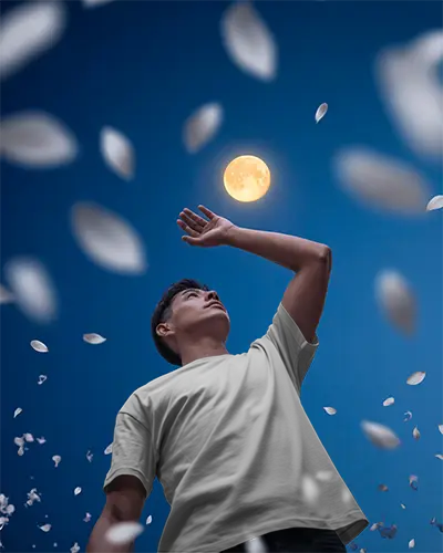 Casual Stylish Comfortable Men Tshirt Mockup For Modern Fashion Apparel Designs