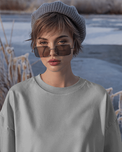 Winter Streetwear T Shirt Mockup Female Model In Beret And Sunglasses Frosty Outdoor Aesthetic Cool And Edgy Look 0706