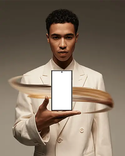 Fashion Editorial Samsung S24 Ultra Android Phone Mockup Held By Model With Dynamic Motion Ring