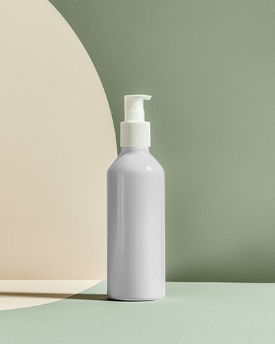 elegant-pump-bottle-mockup-on-minimalist-green-and-beige-background-modern-and-sophisticated-skincare-packaging