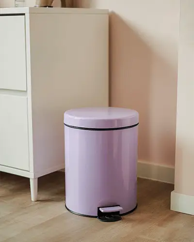 minimalistic-round-trash-container-sticker-mockup-with-foot-pedal-for-easy-hands-free-use