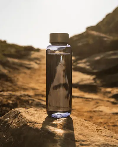 travel-friendly-clear-water-bottle-mockup-leak-resistant-cap-for-easy-hydration-on-the-go