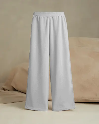 comfy-wide-leg-sweatpants-mockup-elastic-waistband-for-casual-loungewear-and-relaxed-style