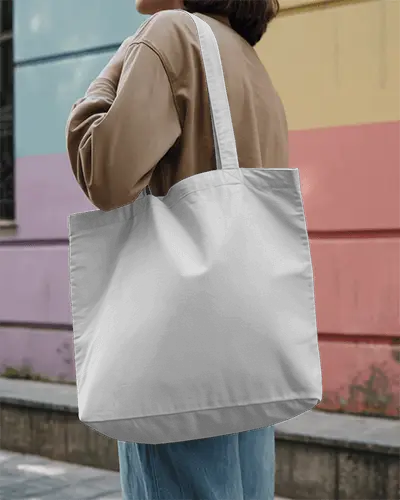 street-style-tote-bag-mockup-woman-holding-casual-urban-fashion-outfit-outdoor-modern-look