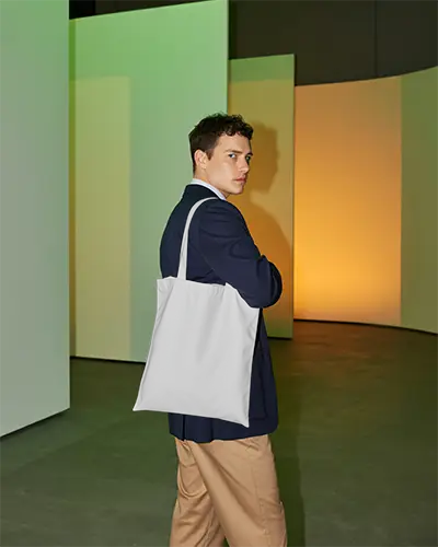 Stylish Minimalist Tote Bag Mockup For Modern Fashion Accessories Display